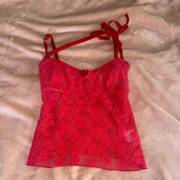Peachy Den Lace Red Top - Picture 2 of 4